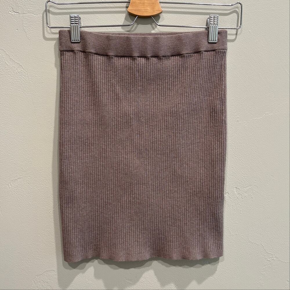 Aritzia Wilfred Reso Skirt Grey Taupe - Size: Small